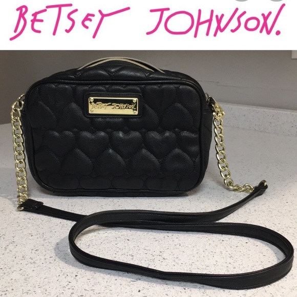 Betsey johnson quilted heart crossbody Clearance